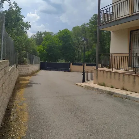 Piso En Navaluenga Nyaraló